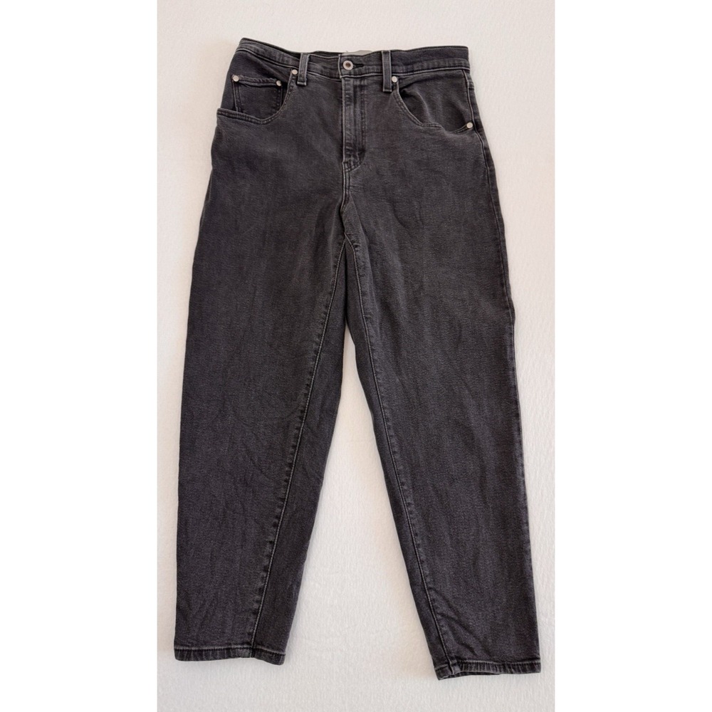 Levi's Silver Tab High Rise Mom Jean High Rise Relaxed Fit Size 30 Tapered Jeans